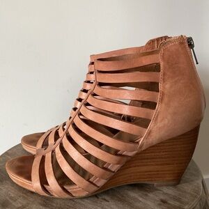 Johnston & Murphy Cage Wedge Sandals Nude Size 8